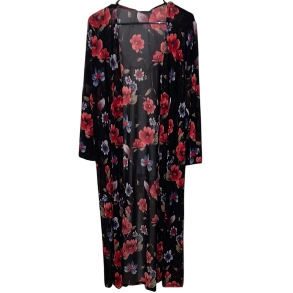 🌺TWELVE MONTHS ROSE FLORAL KIMONO